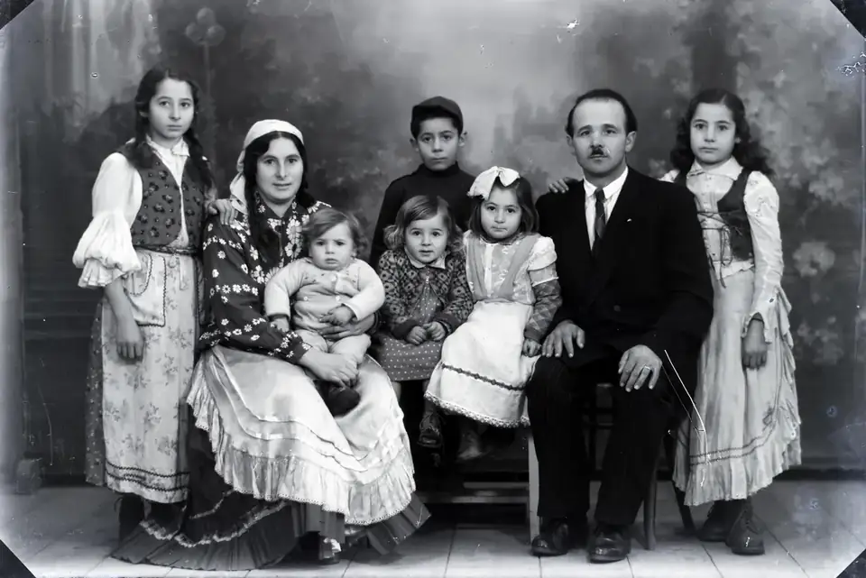 Family snapshot · 1955